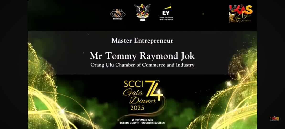 Tommy Raymond Jok receiving Master Entrepreneur Award at EOYS 2025
