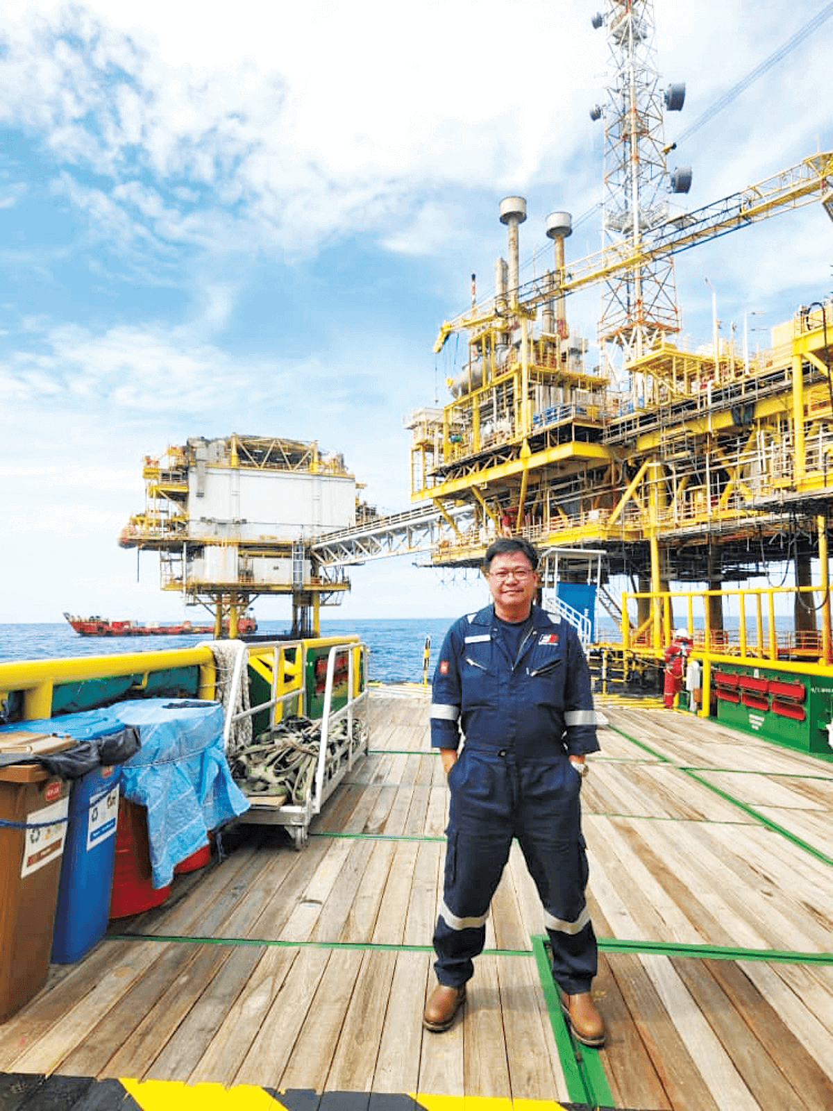 Fastart Founder on oil platform
