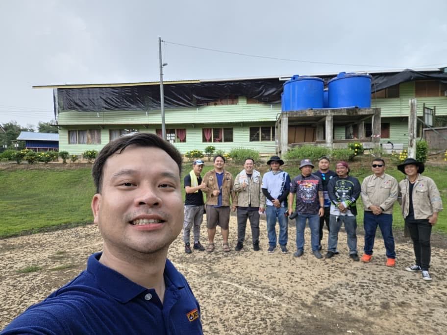 Fastart team at Sekolah Kebangsaan Sungai Bain Baram