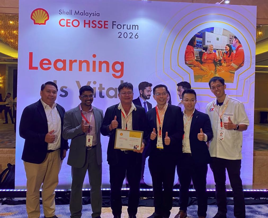 Fastart representatives with the finalist certificate at the Shell Malaysia CEO HSSE Forum 2026